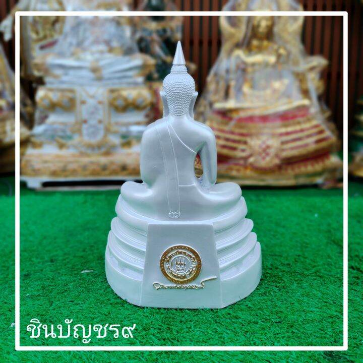 ศูนย์รวมศาสตร์-หลวงพ่อโสธร-สีขาวมุข-ของแท้จากวัดโสธรวรารามวรวิหาร-พร้อมกล่องเดิมจากวัด-ขนาดตั้งโต๊ะบูชาหน้าตัก-5-นิ้ว