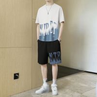 【July hot】 sports suit mens new summer ice silk thin section handsome gradient short-sleeved T-shirt 5 points a set of tide