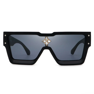 【Hot sales】2023 ใหม่แฟชั่นยุโรปและอเมริกาผู้ชายและผู้หญิงกรอบใหญ่แว่นตากันแดด rhinestone เศรษฐี sunglasses