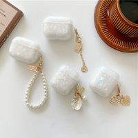 Dreamy White Glossy Shell Pearl Bracelet Keychain Earphone Soft case For Apple Airpods 1 2 Pro 3 Wireless Headset Box Cover Headphones Accessories