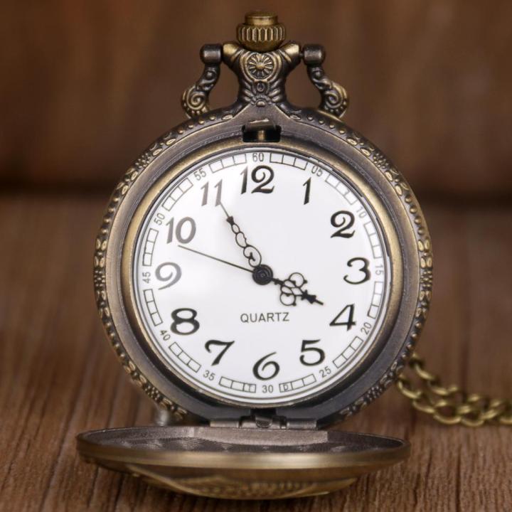 นาฬิกาควอตซ์นำโชคมีสำริดตกแต่งแบบเก่าการ์ดของขวัญสายโซ่จี้สร้อยคอสำหรับผู้ชายและผู้หญิง