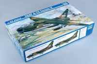 1/32 A-7D Corsair II plastic model kit, Trumpeter 02245