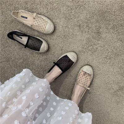 ความรู้สึกของการออกแบบรองเท้าส้นแบนนุ่มสไตล์ฝรั่งเศสรุ่นฤดูร้อนของผู้หญิง 2023 ปีใหม่สไตล์ใหม่ Xiaoxiangfeng Doudou รองเท้าคุณยาย