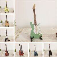 Miniature Guitar Mini Electric Bass Display รุ่นไม้มินิเครื่องดนตรี Dollhouse อุปกรณ์เสริม Collection Decor