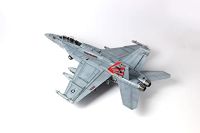 Plats/italeri 1/48ชุดอากาศยาน,100% ดั้งเดิมจากญี่ปุ่นเครื่องบินรบของกองทัพเรือ VAQ-141เครื่องบิน TPA-4โมเดลพลาสติก