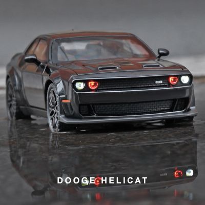 1:32 Dodge Challenger Hellcat Redeye Alloy Muscle Car Model Sound and Light Childrens Toy Collectibles Birthday gift