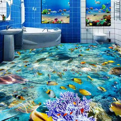 วอลล์เปเปอร์ตกแต่งผนังปูพื้นสั่งทำโลกใต้ทะเลปลาปะการังห้องน้ำห้องน้ำห้องนอน3d พื้นภาพจิตรกรรมฝาผนังพีวีซีกันน้ำมีกาวในตัว