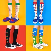 ( พร้อมส่ง ) Wiggle Wiggle Knee Socks ถุงเท้ายาว