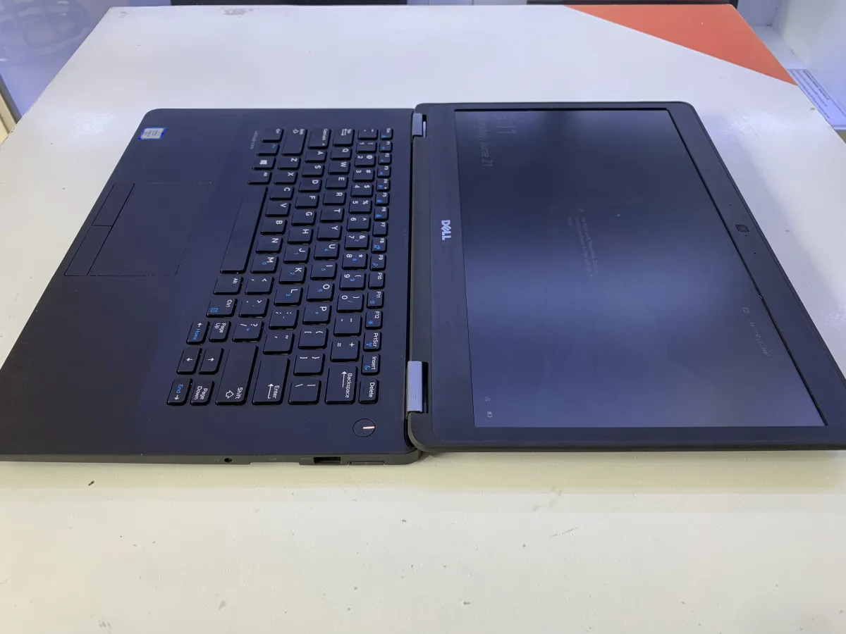 Ultrabook Dell Latitude E7470 Core i7-6500/ ram 8gb/ ssd 256gb/ 14 inch  Full HD iPs- Hàng Xách Tay USA 