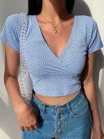 ┅◎❇ Boho Floral Print Crop Top for Cottagecore V neck Short Sleeve Baby Tee Korean