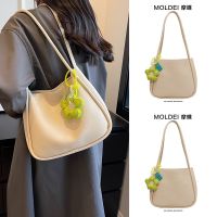 Summer white shoulder bag womens 2023 new simple all-match large-capacity work commuting high-end sense tote bag 【QYUE】