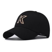 หมวกเบสบอลหมวกอาบแดดหมวกเบสบอลแบบ Snapback หมวกมีตัวอักษร C H K P N M หมวกตัวอักษรหมวกหมวกขนาดพอดีฮิปฮอปสำหรับผู้ชายผู้หญิงฤดูใบไม้ผลิฤดูร้อนฤดูใบไม้ร่วง