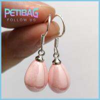 PETIBAG การออกแบบเฉพาะ ต่างหูมุกแท้ ตะขอเกี่ยวตะขอ สีขาวขาว ต่างหูแบบห้อยสำหรับเจ้าสาว แฟชั่นสำหรับผู้หญิง เครื่องประดับทำมือ ต่างหูทรงหยดน้ำ สำหรับผู้หญิง