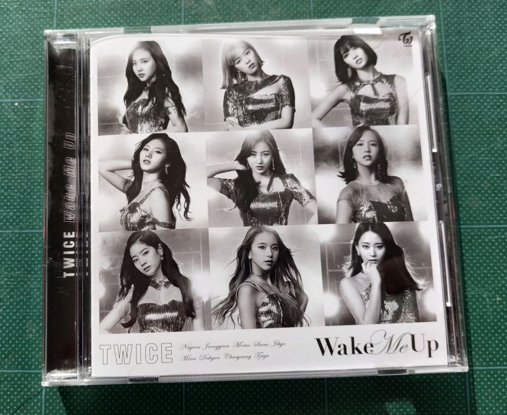 エンタメ/ホビーTWICE サナ SANA Wake Me Up サインCD - K-POP/アジア