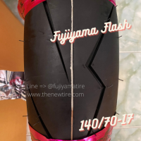 ยางหลัง 140/70-17 ลาย Flash ยี่ห้อ FUJIYAMA หนึบเกาะถนน เข้าโค้งดีเยี่ยม ลายอย่างสวย ยางหลังสำหรับ R15 Mslaz NINJA300 CBR250 CBR300  ยาง Tubeless ไม่ใช้ยางใน