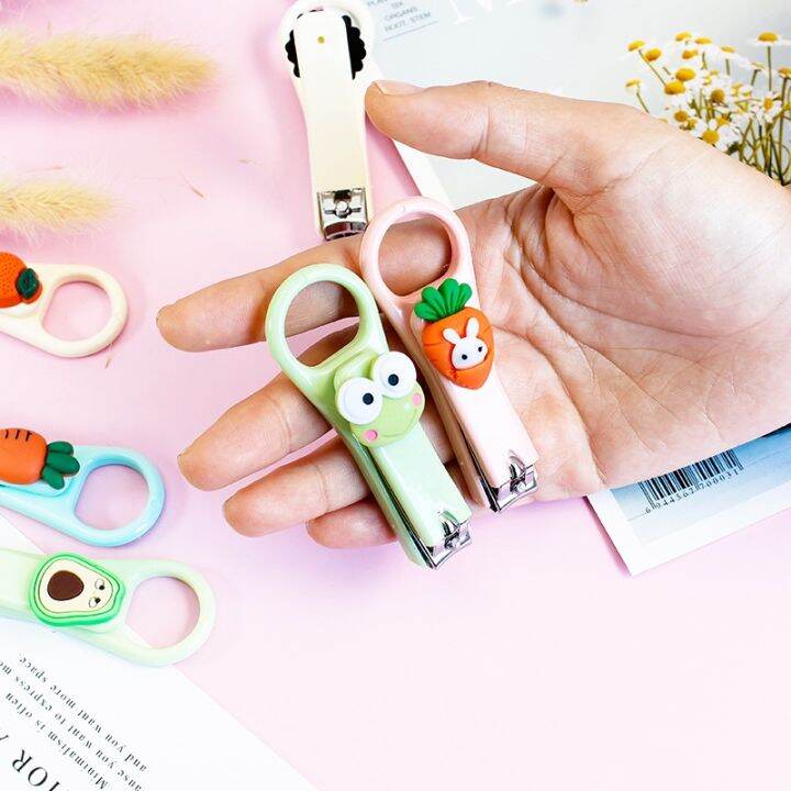 พร้อมส่ง-กรรไกรตัดเล็บ-กรรไกรตัดเล็บพกพา-ลายการ์ตูน-ผลไม้-ดอกไม้-น่ารัก