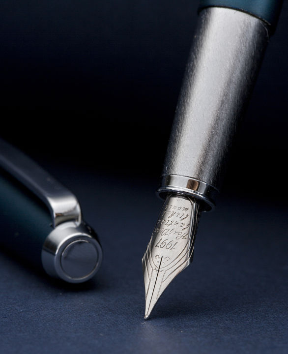 hongdian-525โลหะสีฟ้า-fountain-ปากกา-matte-barrel-iridium-ef-ขนาดเล็ก-bent-0-40-6มม-ปากกาหมึกสำนักงานธุรกิจเขียนของขวัญปากกาหมึก