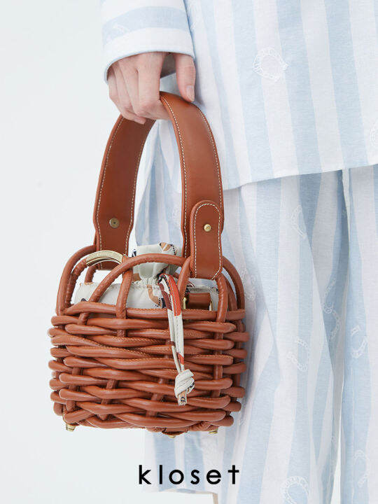 kloset-kloset-basket-rs22-acc011-กระเป๋า-กระเป๋าถือ-กระเป๋าหนังสาน-กระเป๋าkloset-กระเป๋าแฟชั่น