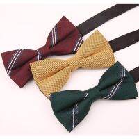 【Fashion house]2ชิ้น/ล็อตแฟชั่นใหม่ Bowties เจ้าบ่าวผู้ชายสีทึบลายผ้าผูกคอสำหรับผู้ชายผีเสื้อ G Ravata ออกแบบชายแต่งงานแต่งงาน Bowtie