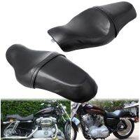 Bantal Kursi หนังสองที่นั่งสำหรับรถจักรยานยนต์สีดำสำหรับ Harley Sportster XL883 XL1200ผู้โดยสารหลังคนขับ48 Bantal Kursi