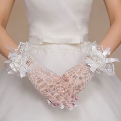۞✗ Elegant Flowers Short Bridal Gloves Fingers Wedding Gloves White Ivory Bridal Accessories