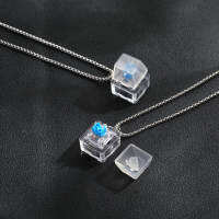 พร้อมส่งใน 24 ชม. สร้อยคอพร้อมจี้ LED KEYCAP MECHANICAL NECKLACE จี้ปุ่มคีย์บอร์ดระบบไฟ LED BLUE