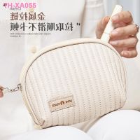 The new round cakes fashion cosmetic bag ins receive travel portable wash gargle cream