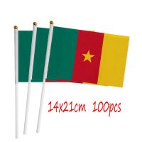 ZXZ Cameroon hand Flag 100pcs 14*21cm Polyester Double Side Printing Cameroon CM Hand waving Flag with plastic flagpole