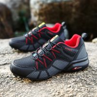 Men Outdoor Trainer Hiking High Quality Climbing Shoes Trekking Sneakers Rubber Sole Hunting Trekking Rock Climbing Lace Up Soft