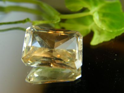 CZ คิวบิกเซอร์โคเนีย เพชรรัสเซีย Cubic Zirconia รูป.แปดเหลี่ยม สีแชมเปญ American diamond stone  DROP SHAPE 10X14MM  ( 1 PCS เม็ด )หนักรวม 10 กะรัต  CARATS ....(1 เม็ด)