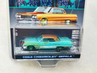 1: 64 California Low Lying Series 3-1963 Chevrolet Impala - Teal Green Edition คอลเลกชันของรุ่นรถยนต์