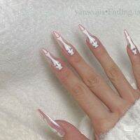 Jia Mei Ren ทำเล็บมือวันฮาโลวีนไล่ระดับกรงเล็บแมวกระดูกสวมเล็บฮาโลวีนสวมเล็บสีขาวพังก์