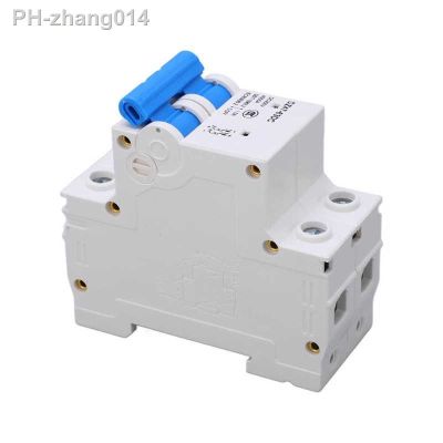 Photovoltaic DC Circuit Breaker 2P 4KA Segmentation Capability Flame Retardant PV Miniature Circuit Breaker DC250V