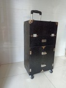Cốp vali kéo bọc góc bạc & cửa nhiều ngăn đựng mỹ phẩm, dụng cụ trang điểm