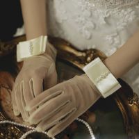 ❁✇ TG-45 Elegant Wedding Bridal Gloves Soft Tulle Satin Pearls Bow Bridesmaid Gloves Women Pageant Perform Prom Short Gloves