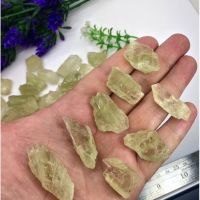 Natural Rough Green Kunzite Crystals from Brazil / Top High Quality /Hiddenite Stone Kunzite Raw for Healing Meditation.