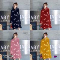 P10981 	เดรสมีฮู้ดสกรีนภาษาอังกฤษ English screen hooded dress.