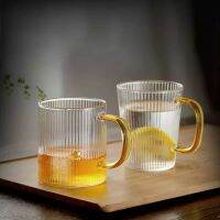 แก้วน้ำดื่มน้ำแบบซี่โครงพร้อมที่จับแนวตั้งลาย Borosilicate ถ้วยกาแฟทนความร้อนวิสกี้ Tumbler Glass888