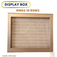 กล่องโชว์เครื่องประดับ Display Tray Box แหวน ต่างหู  ข้อมือ สร้อยคอ หนังลายผ้าไหมด้านในกำมะหยี่ครีม