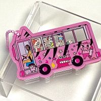 Crayon Shin-chan School Bus Shake Swinging Keychain Student Bag Pendant Desktop Acrylic Ornament Decoration 【AUG】