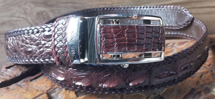 หนังจระเข้สีนำตาล-very-cool-belt-buckler-หัวเข็มขัดออโต้-auto-เข็มขัดหนังจระเข้แท้-สีนำตาลเม็ดมะขาม