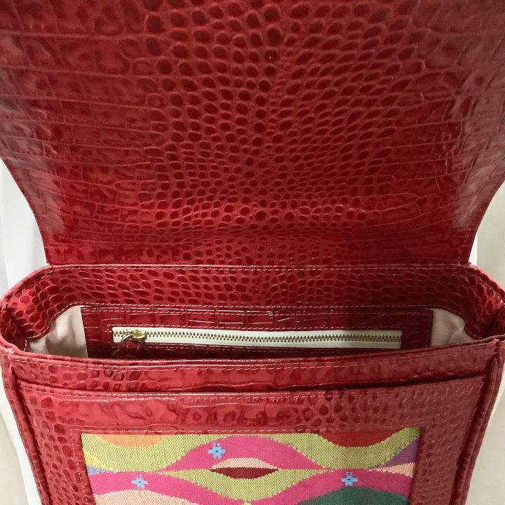 welcomewinter-กระเป๋าหนังแท้ผสมผ้าไทย-รุ่น-lady-red-size-24-x-19-x-9-5-cm