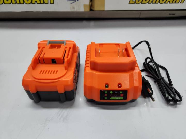 แบตเตอรี่-กับ-แท่นชาร์จไฟ-ยี่ห้อ-pumpkin-ขนาด-20v-รุ่น-แบตเตอรี่-42333-e20v-b4-แท่นชาร์จ-42326-100v-240-50hz-ใช้กับเครื่อง-pumpkin-20v-ได้ทุกรุ่น