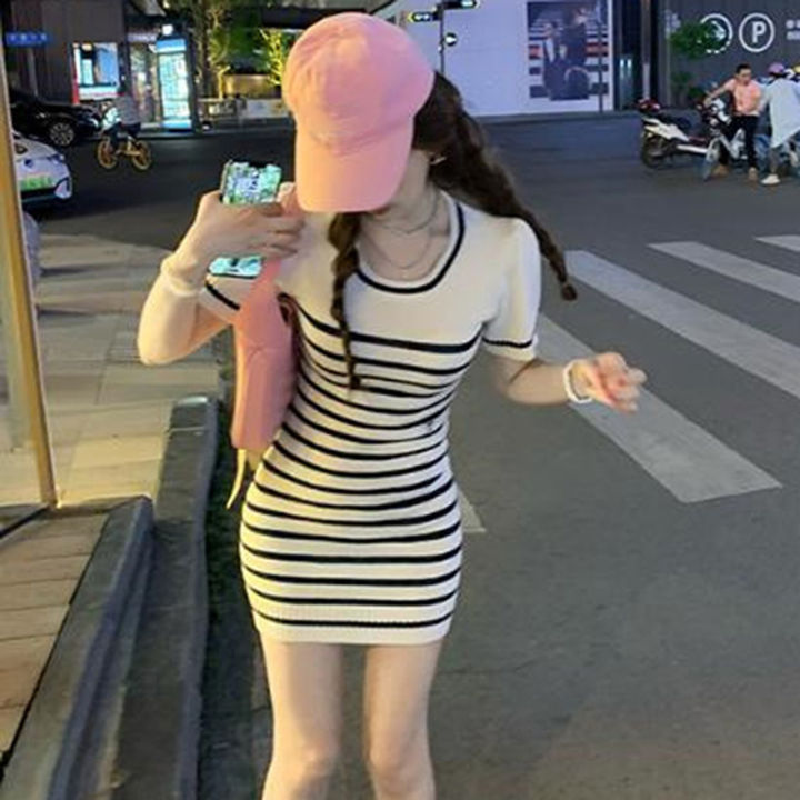 shenghao-เดรสแขนสั้นลายทางแฟชั่นย้อนยุคเซ็กซี่วันหยุดหวาน-y2k-สตรีทแวร์ผู้หญิงผอมเพรียว