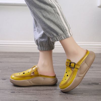 ♟ Muffin bottom Baotou รองเท้าแตะครึ่งรองเท้าแตะผู้หญิงหัวเข็มขัดย้อนยุค 2022 ฤดูร้อนใหม่รองเท้าสลิปออนสีทึบ
