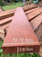 ไม้ทองบึง(Wood)ขนาด 1.5" x 5" ชื่อไม้ Kempas-A Wood มีสีแชมพูแกมแดงเป็นไม้เนื้อแข็งมากๆๆๆ(ไสกบพร้อมนำไปใช้งาน)