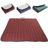 Outdoor Beach Picnic Folding Camping Mat Multiplayer Waterproof Sleeping Camping Pad Mat Moistureproof Plaid Blanket Sleeping Pads