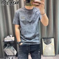 TIDE BEAR คอกลมพิมพ์ลายผู้ชายเสื้อแขนสั้นเข้ารูปเสื้อยืดลำลองระบายอากาศบาง