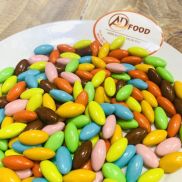 1KG kẹo socola hình con nhộng nhiều màu sắc