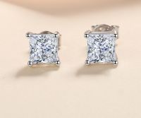 Classic Design 1 Carat Moissanite Stud Earrings for Female 925 Sterling Silver Square Shape Earrings for Anniversary